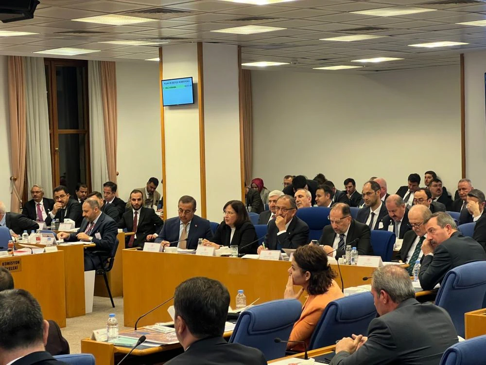 Milletvekili Tutdere, Deprem Mağduriyetleri için Bakan Özhaseki'den Çözüm Talep Etti