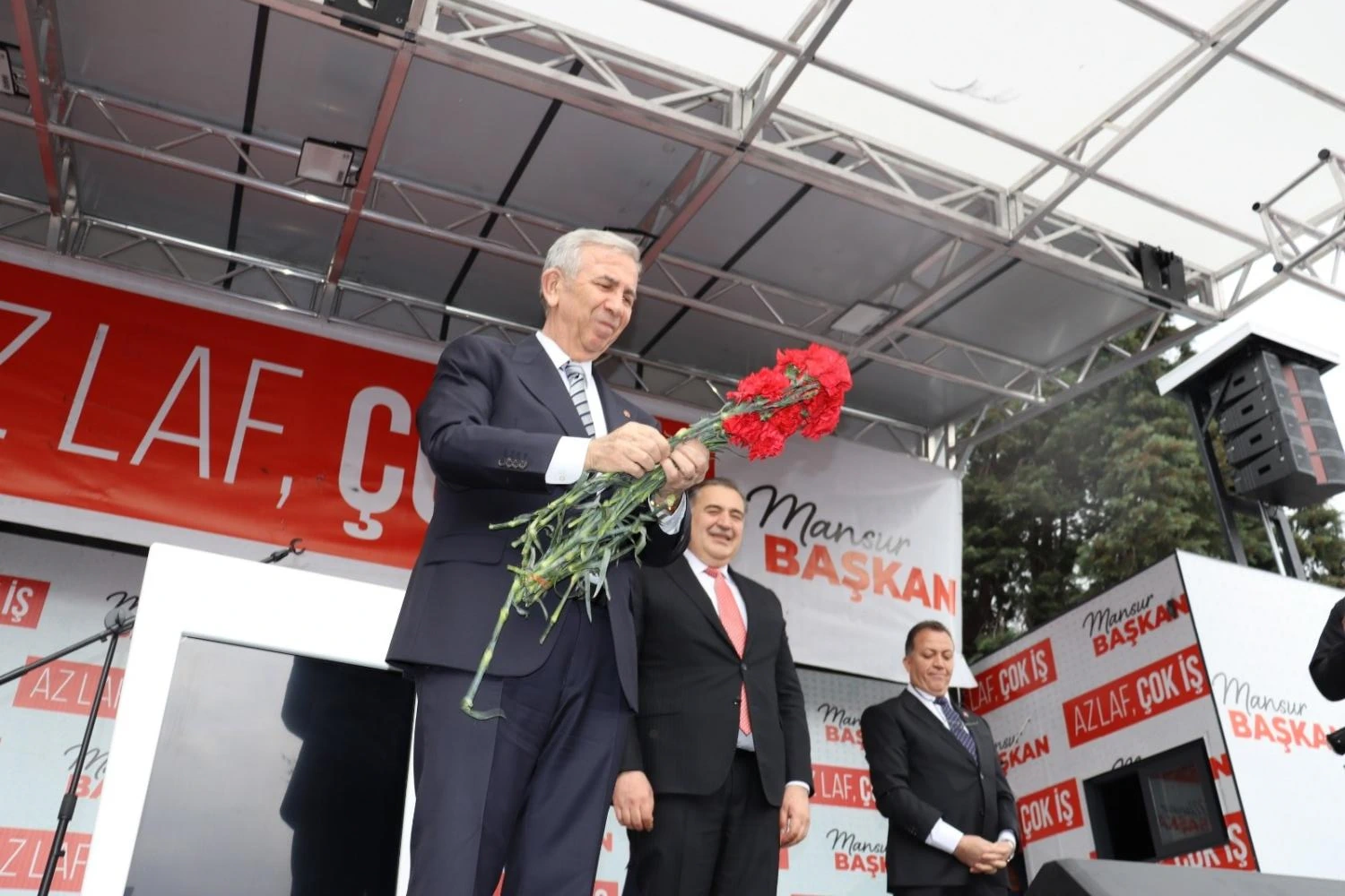 Mansur Yavaş Nallıhan da Hemşerileri İle Bir Araya Geldi.