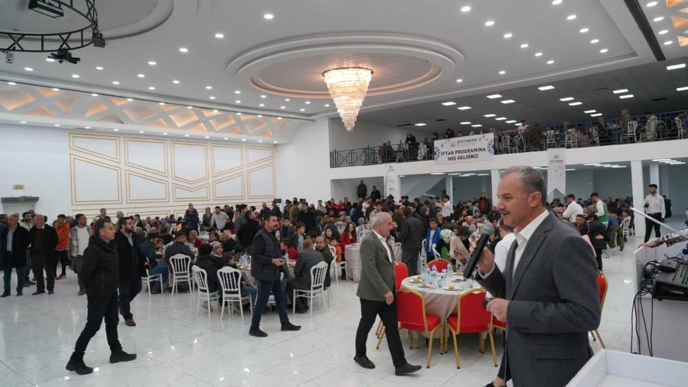 Başkan Kılınç'tan Belediye Personeline İftar Yemeği 