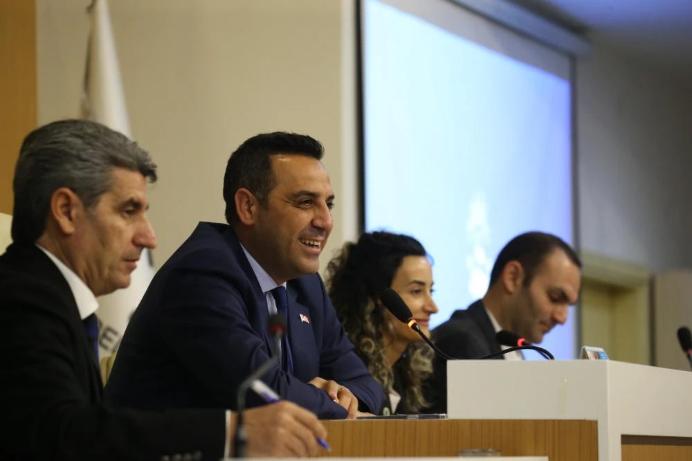 Büyükşehir Meclisi Ahmet Aras Başkanlığında Toplandı