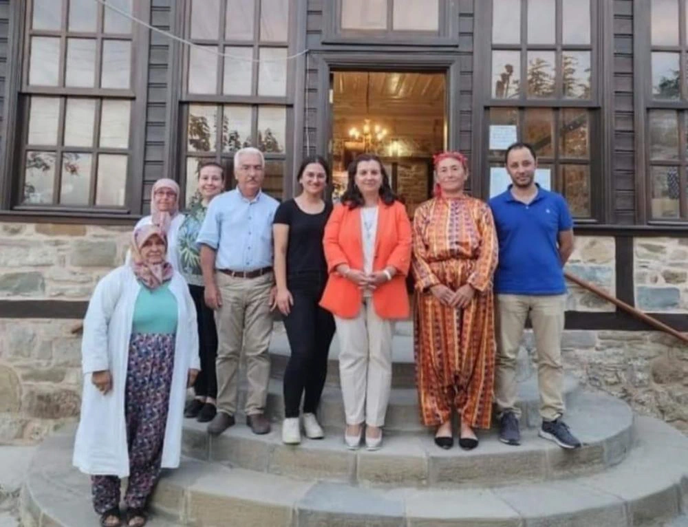 Karainebeyli Köyünde Üreticiler Bilgilendirildi