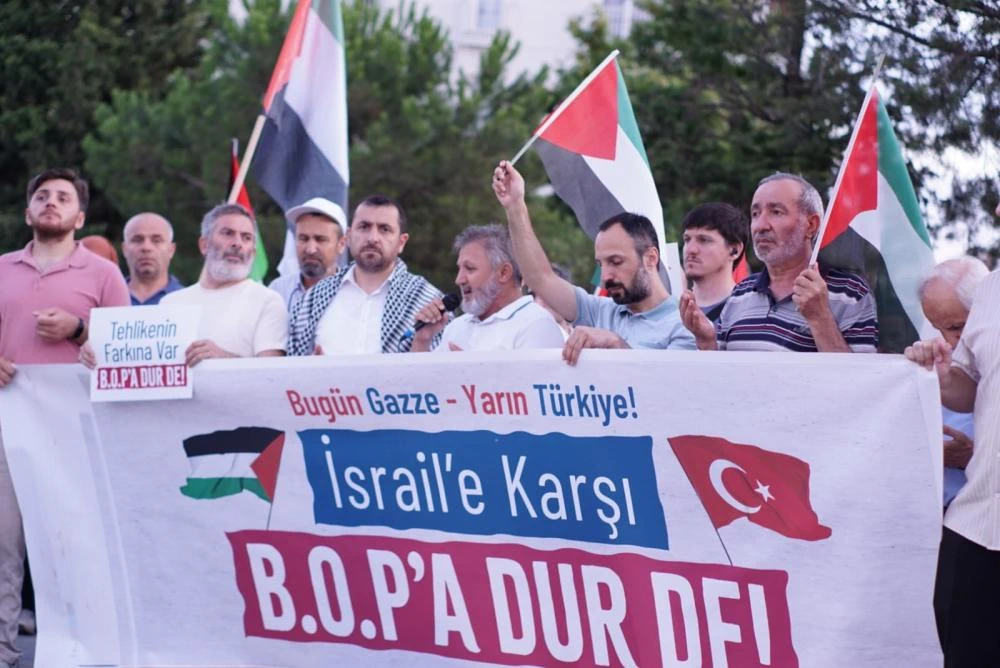 SANCAKTEPE SAADET PARTİSİ İLCE BAŞKANI OĞUZHAN AKARSU ÖNCÜLÜĞÜNDE BASIN AÇIKLAMASI GERCEKLEŞTİ.