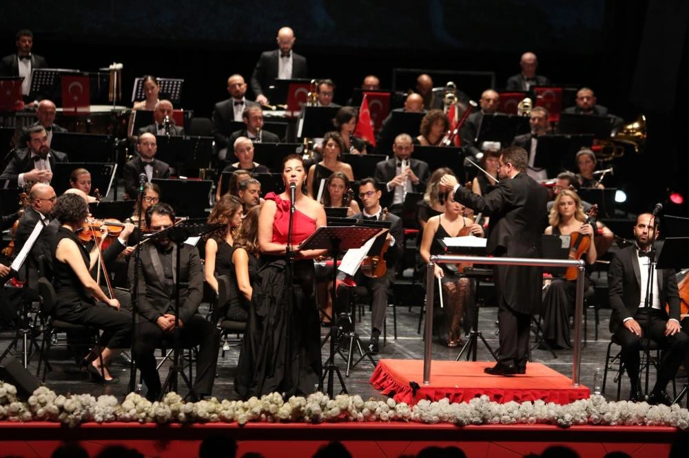 Eskişehir’de “Bir Ulus Uyanıyor” Konseri Büyük Beğeni Topladı