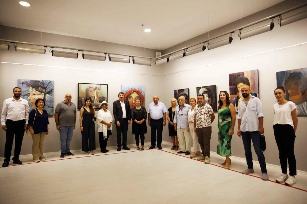 SANKO Sanat Galerisi, "Zamansız Anlar" ve "Bir Avuç Ses" Sergilerine Ev Sahipliği Yapıyor