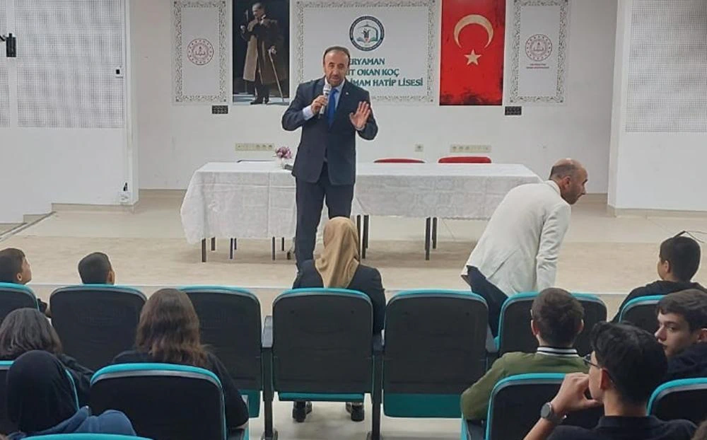 Ankara İl Müftülüğü'nden Öğrencilere "Şahsiyet İnşası" Semineri