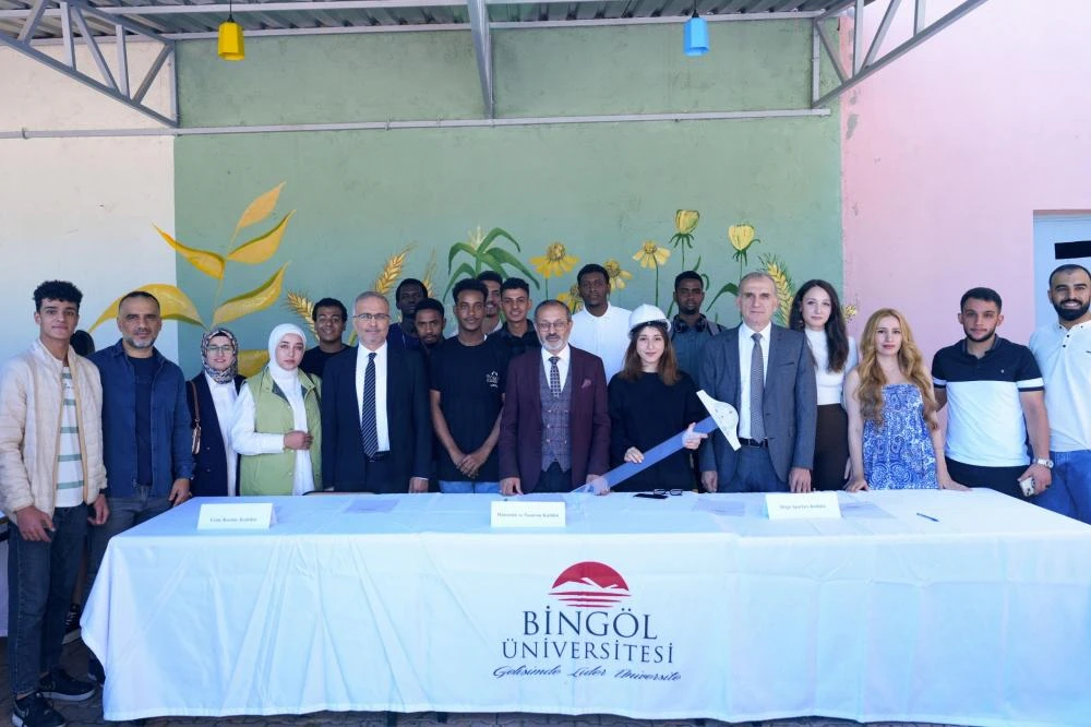 Rektör Çelik: "Öğrenci Toplulukları Üniversitemizin Önemli Bir Parçası"