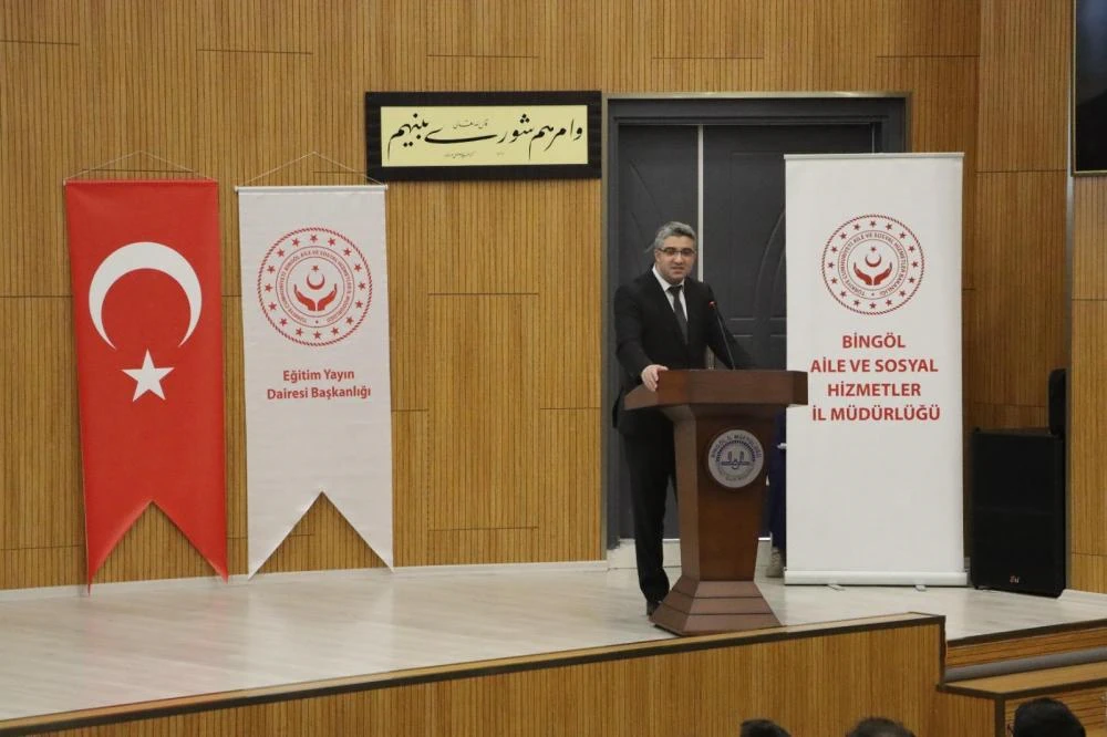 Bingöl’de 650 Kişiye "Görgü ve Protokol Kuralları" Eğitimi Verildi