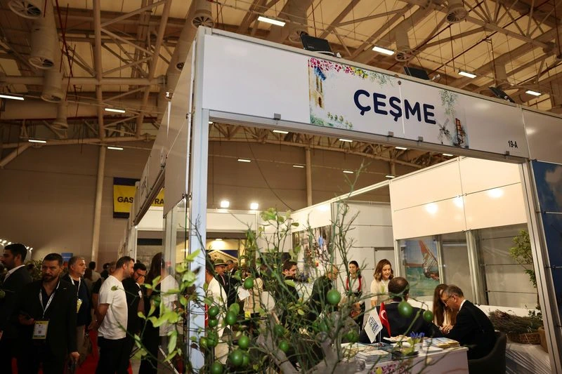 Çeşme Belediye Başkanı Denizli: "Turizm Algısını Deniz-Kum-Güneş Üçlüsünden Kurtaralım"