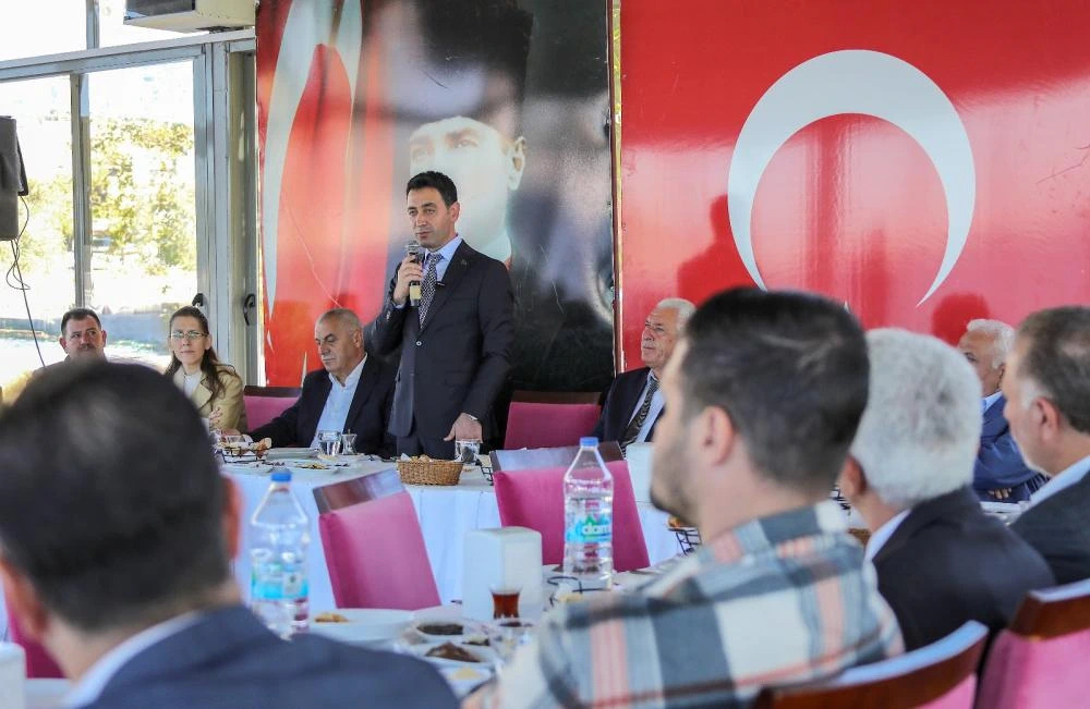 Başkan Önal: "Bayraklı İçin Gece Gündüz Çalışmaya Devam Ediyoruz"