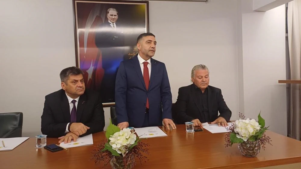 Anahtar Parti İzmir Teşkilatlanmasına Hız Verdi: Emre Görmez'den Önemli Açıklamalar