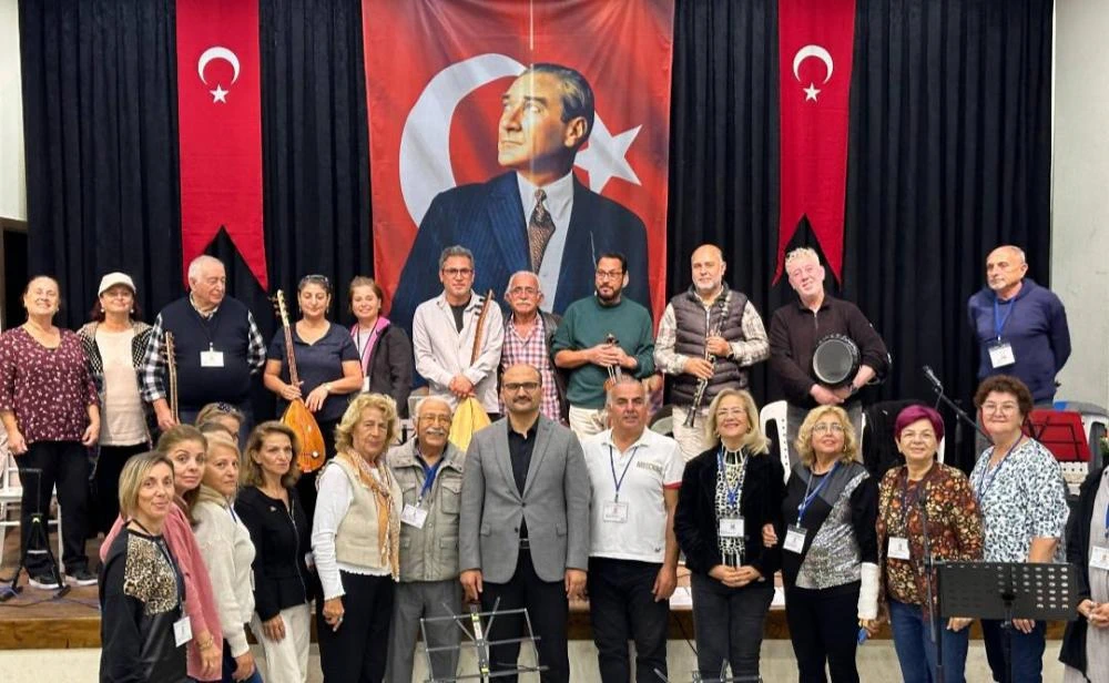 Gelibolu Müzik ve Folklor Derneği'ne Kaymakamdan Tebrik Ziyareti