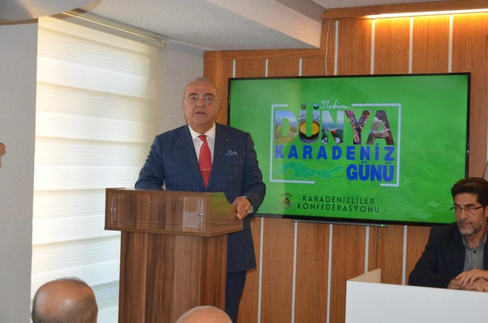 İzmir'de Dünya Karadeniz Günü: KADEKON Başkanı Hızır Murtezaoğlu'ndan Birlik Vurgusu