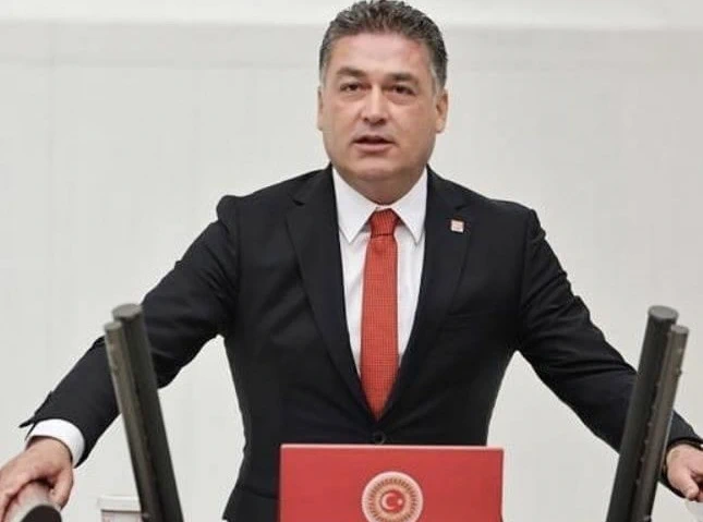 Mullaoğlu'ndan Erken Seçim Talebi: "Demokrasi İçin Acil Adım Atılmalı"