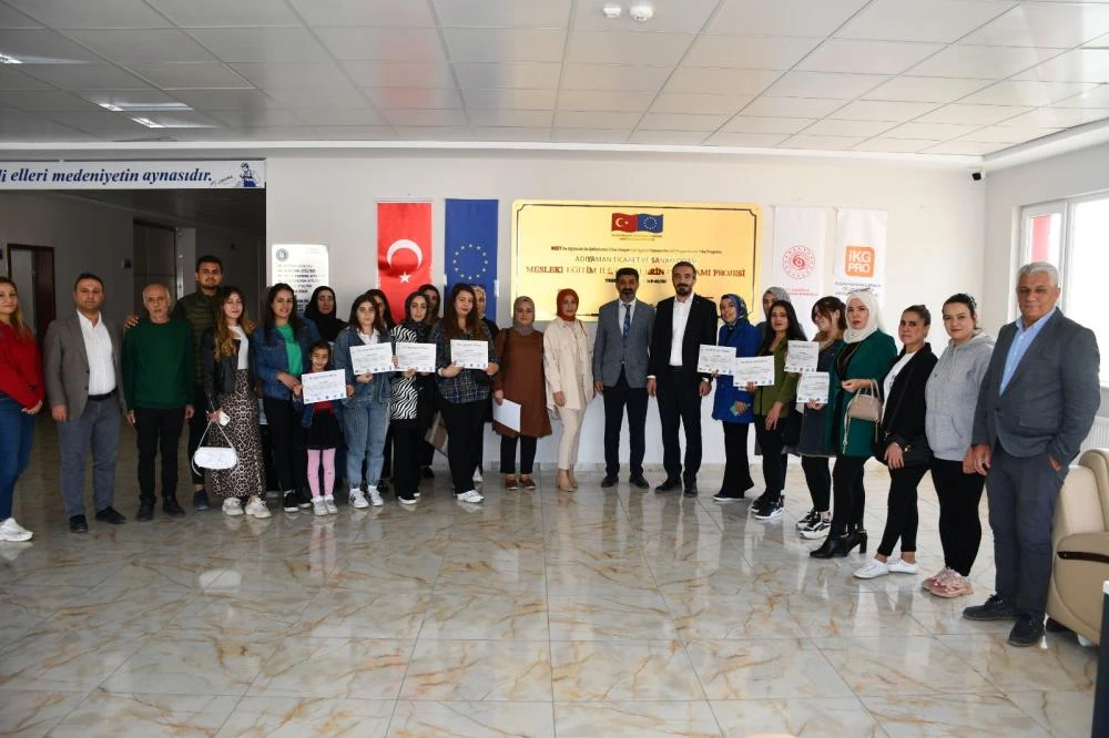 Adıyaman'da Muhasebe Eğitimi Sertifika Töreni: Yeni Ara Elemanlar Sektöre Kazandırıldı