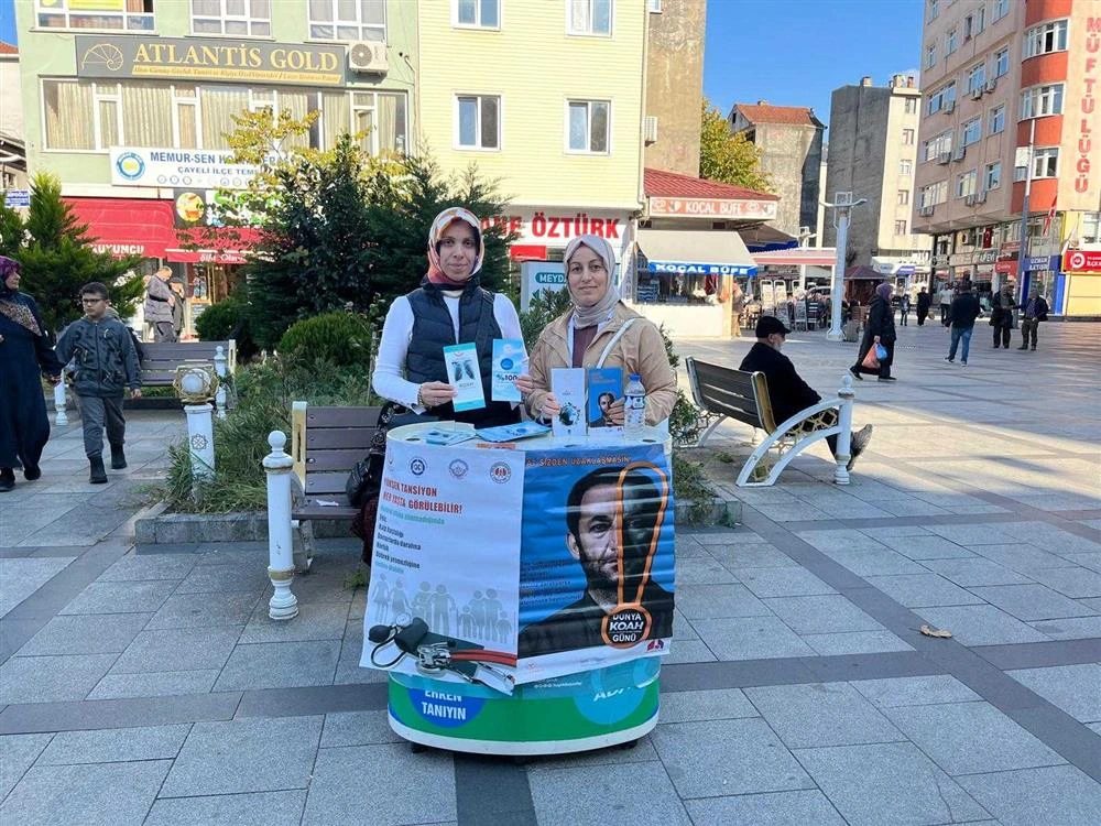 Rize’de Dünya KOAH Günü: Akciğer Sağlığına Dikkat Çekildi