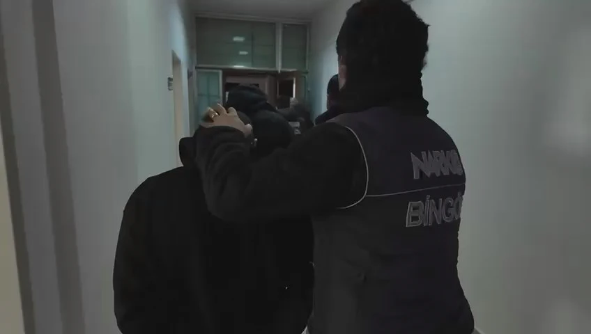 Uyuşturucu Operasyonu: Bingöl’de 2 Araçta Skunk Ele Geçirildi