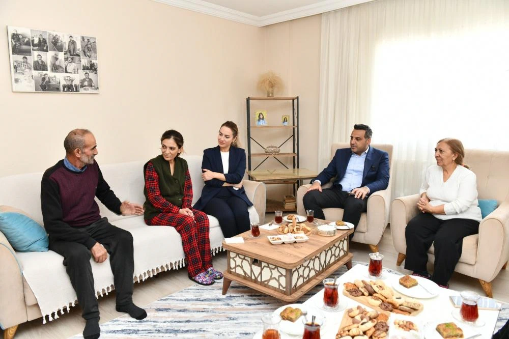 Çiğli Belediyesi’nden Özge Polat’a Anlamlı Sürpriz