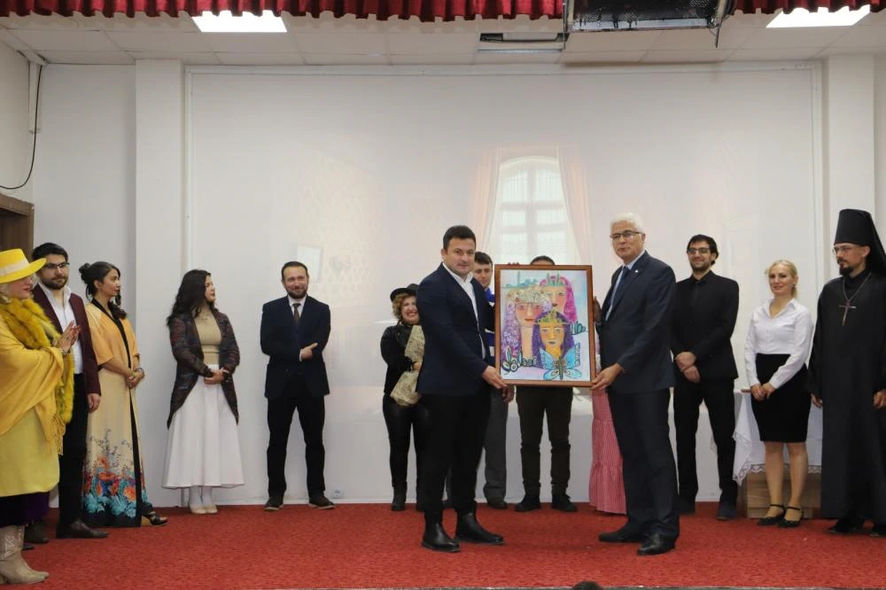 Eskişehir Sanat Tiyatrosu’ndan "Sevgili Doktor" Oyunu Mihalıççık’ta Sahnelendi