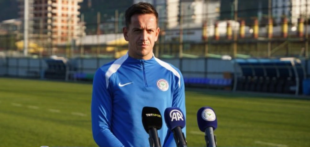 Futbolcu AMİR HADZİAHMETOVİC Basın Toplantısı Düzenledi