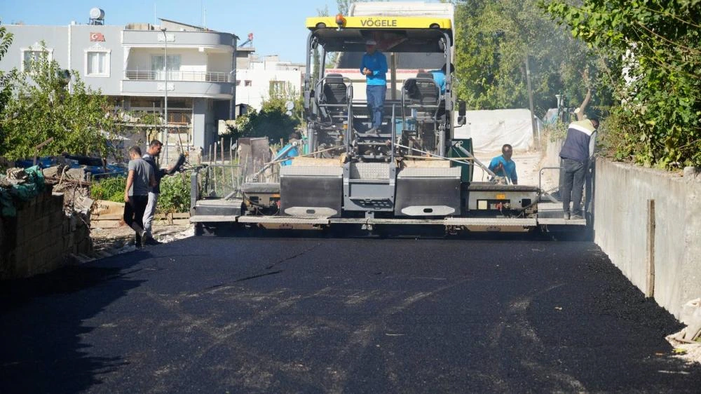 Adıyaman Belediyesi 7 ayda 100 bin tonun üzerinde asfalt serdi
