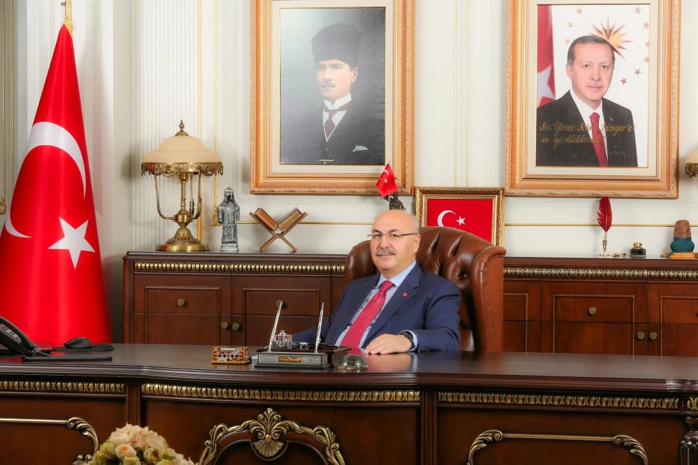 Vali Köşger'den 10 Aralık Dünya İnsan Hakları Günü Mesajı