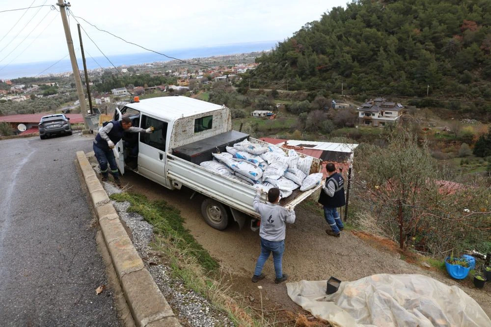Güzelbahçe Belediyesi’nden Kış Aylarında İhtiyaç Sahiplerine Destek