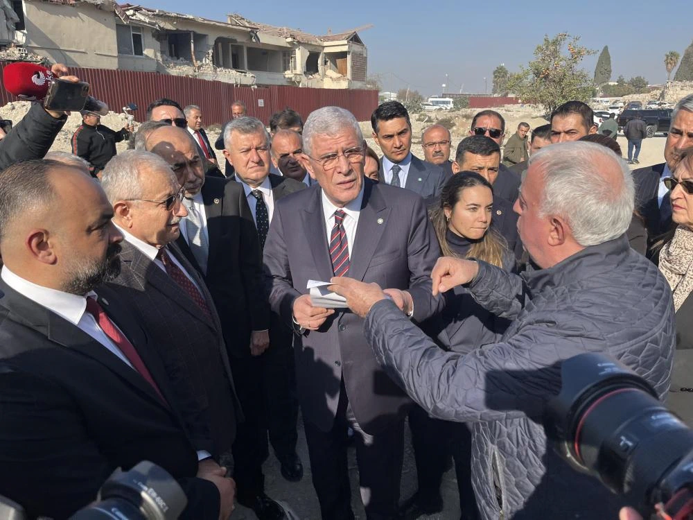 İYİ Parti Genel Başkanı Derviş Musavatoğlu, Antakya'da Basın Açıklaması Yaptı