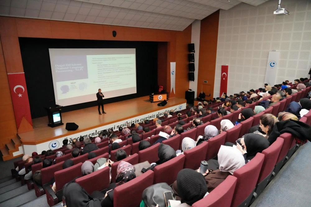 Adıyaman Üniversitesi’nde Yapay Zekâ Araçlarının Etkin Kullanımı Ele Alındı