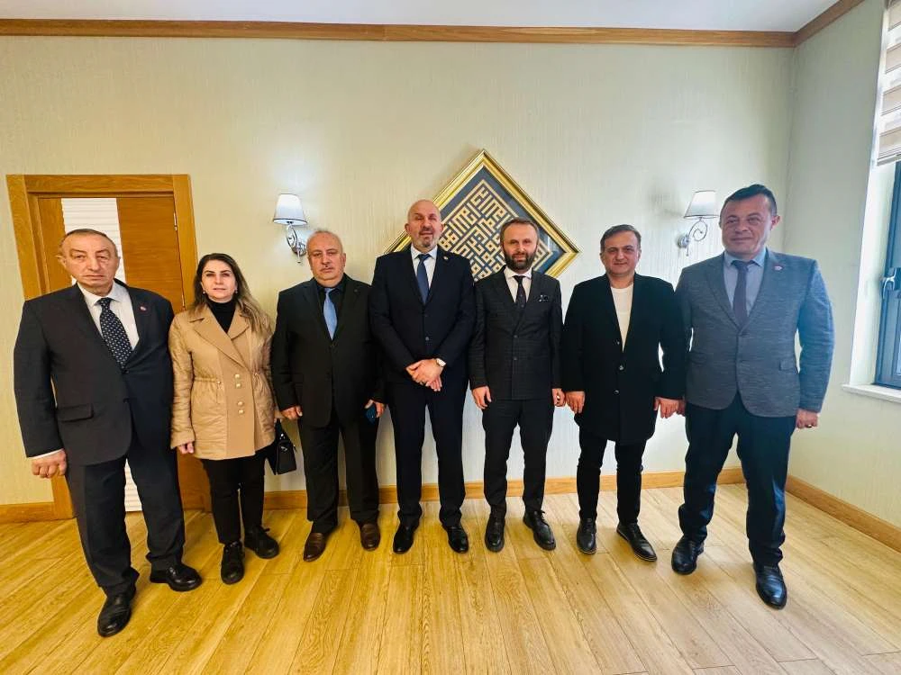 Türkiye Muhtarlar Konfederasyonu Heyeti, RTEÜ Rektörü ile Bir Araya Geldi