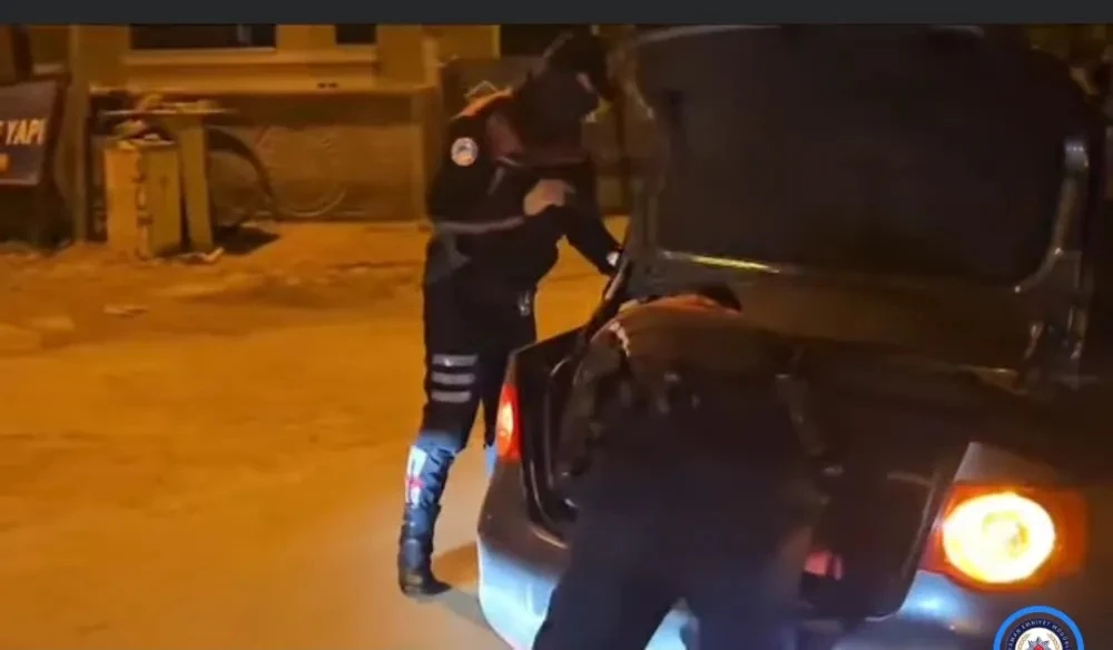 Adıyaman’da "Huzurlu Sokaklar 3" Operasyonu: 6 Aranan Şahıs Yakalandı