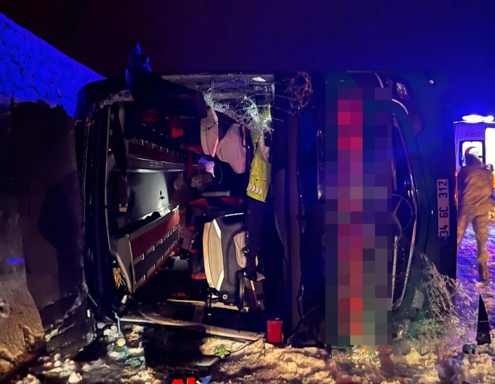 Bingöl’de Otobüs Kazası: 16 Yaralı, 2 Acı Kayıp