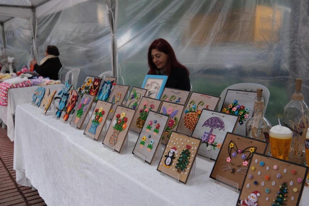 Adana’da Kadın Emeği Pazarı Yılbaşı Ruhu ile Kuruldu