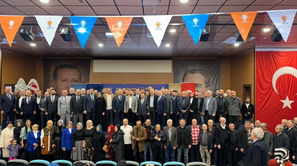 Rize AK Parti Kalkandere’de Yeni Başkan: Mustafa Kurt Görevi Devraldı