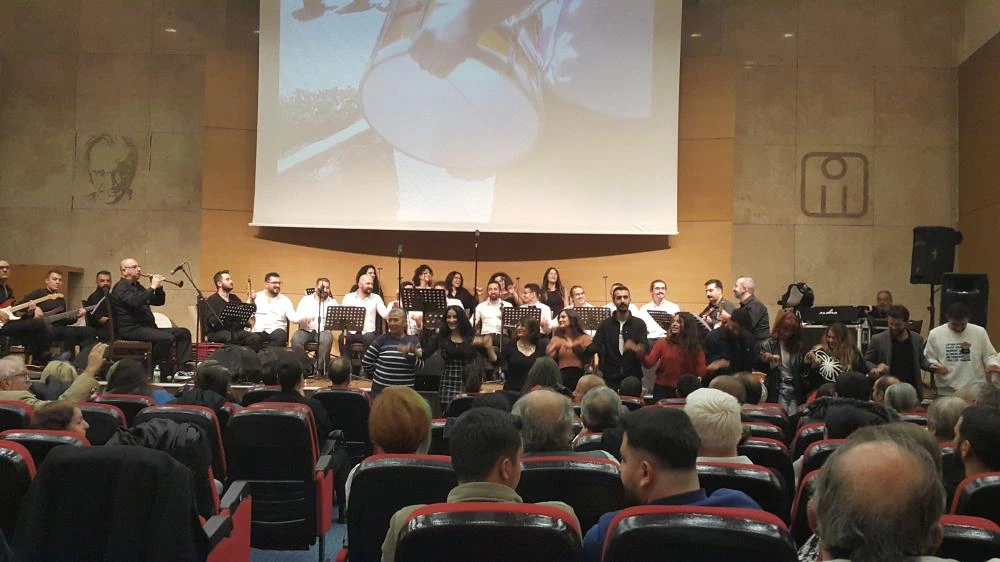 İnşaat Mühendislerinden Coşkulu Yılbaşı Kutlaması Müzik ve Eğlenceyle Yılın Yorgunluğunu Attılar