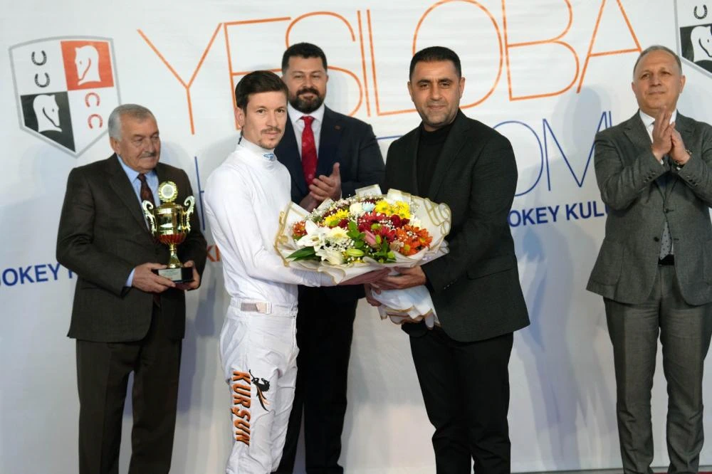 Çukurova Belediye Başkanlığı Koşusunda Zafer Görkem Kaptan’ın Oldu