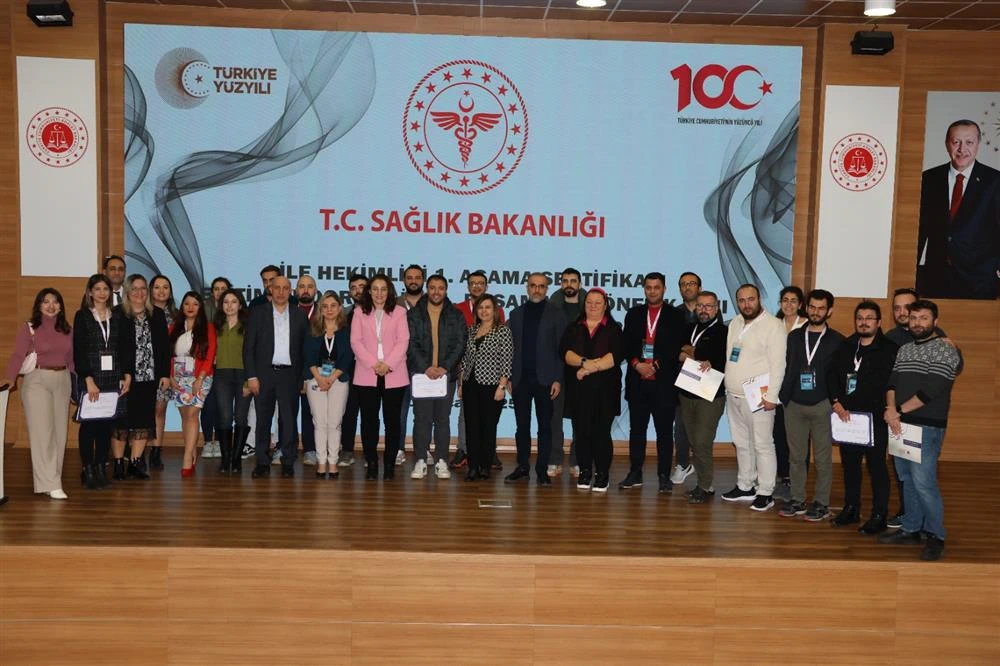Rize’de Aile Hekimliği Sertifikalı Eğitim Programı Tamamlandı
