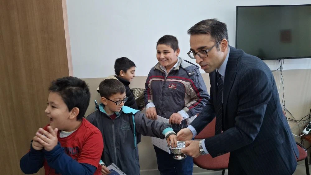 Beypazarı’nda Karne Heyecanı: 15 Tatil Başladı