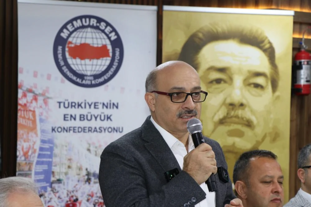 Eğitim-Bir-Sen: "Liyakat ve Kalite İçin Mücadelemiz Sürecek"
