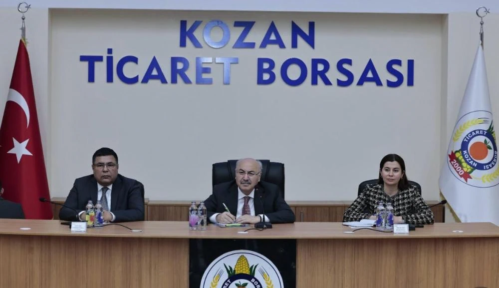 Kozan’da Muhtarlarla Buluşan Vali Köşger: "Çözüm İçin Buradayız"