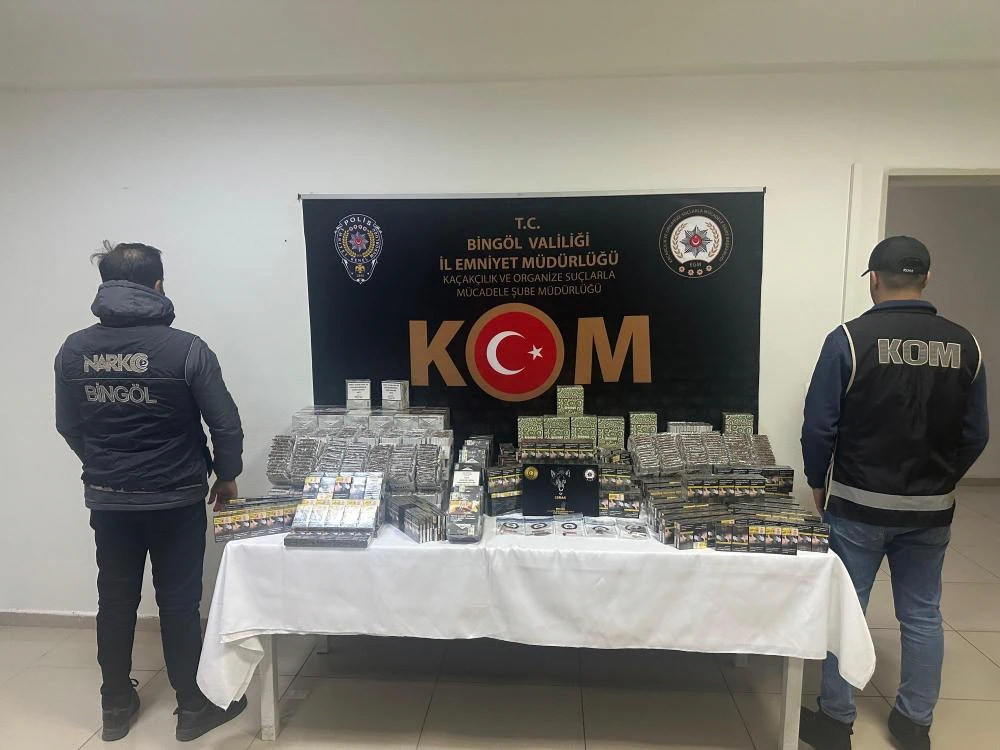 Bingöl’de Kaçakçılık Operasyonu: Binlerce Makaron ve Uyuşturucu Ele Geçirildi