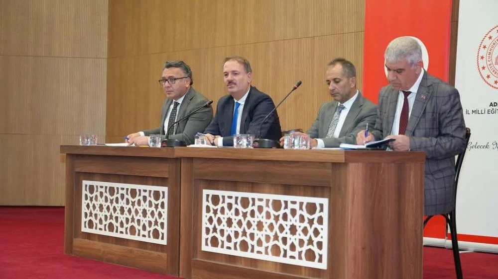 İl Milli Eğitim Müdürü Ali Tosun, 2. Dönem Eğitim Değerlendirme Toplantısına Başkanlık Etti