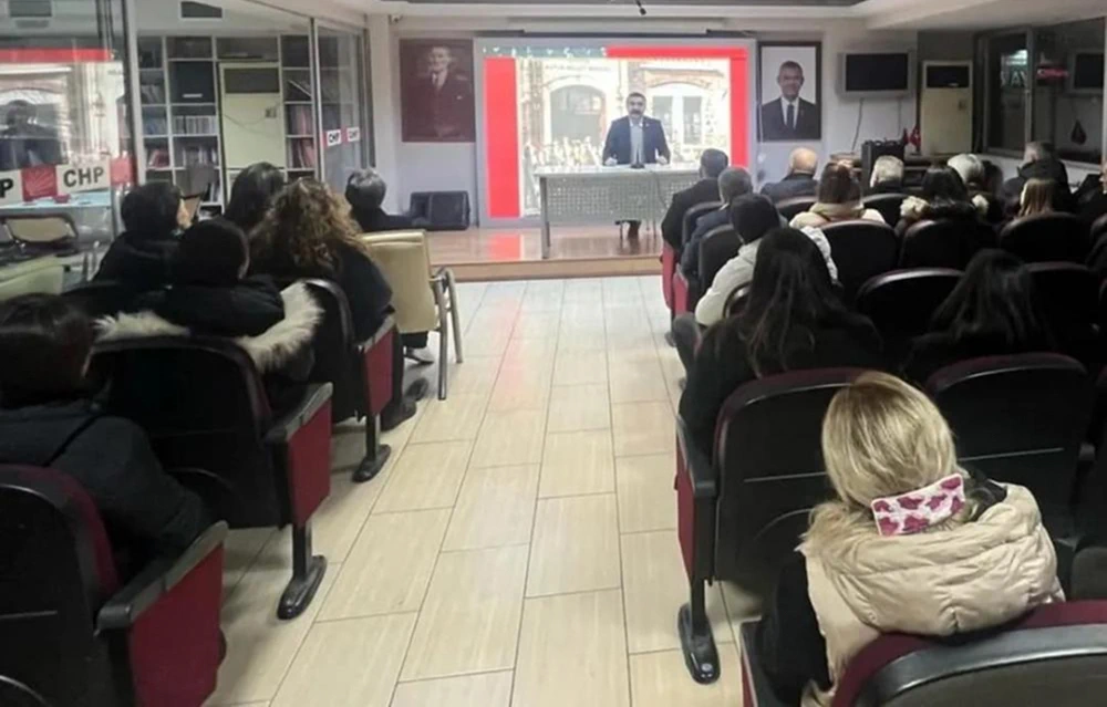 CHP Çiğli İlçe Örgütü, 6 Şubat Depremlerinde Hayatını Kaybedenleri Andı