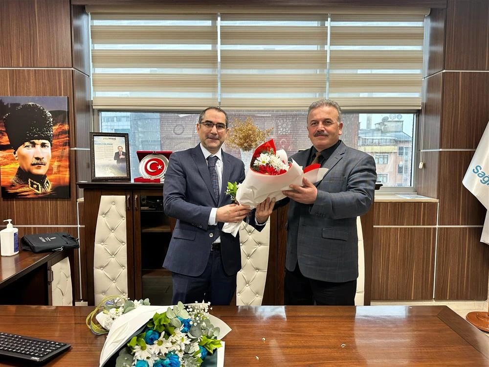 Rize İl Sağlık Müdürlüğü’nde Devir Teslim: Demiral, Görevi Tepe’den Devraldı