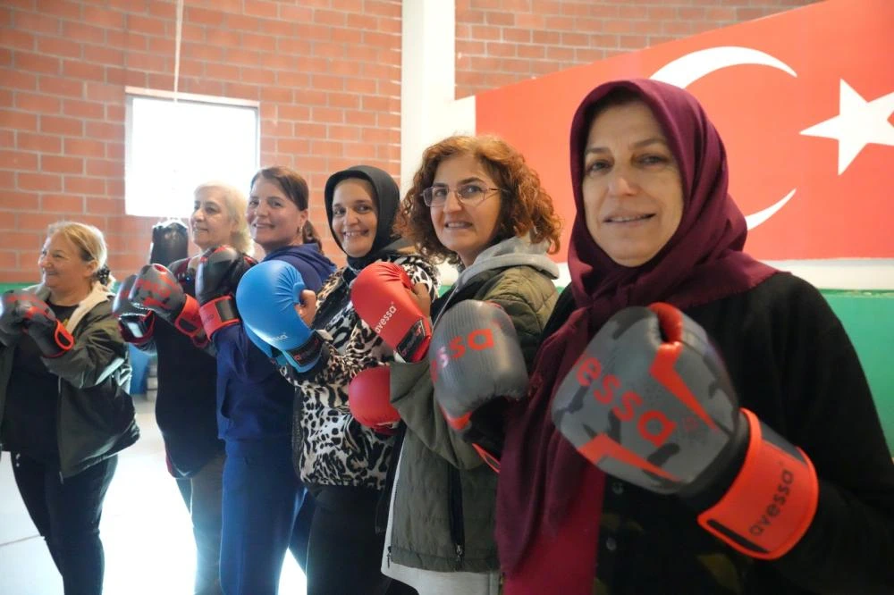 Çukurova Belediyesi’nden Kadınlara Ücretsiz Savunma Eğitimi