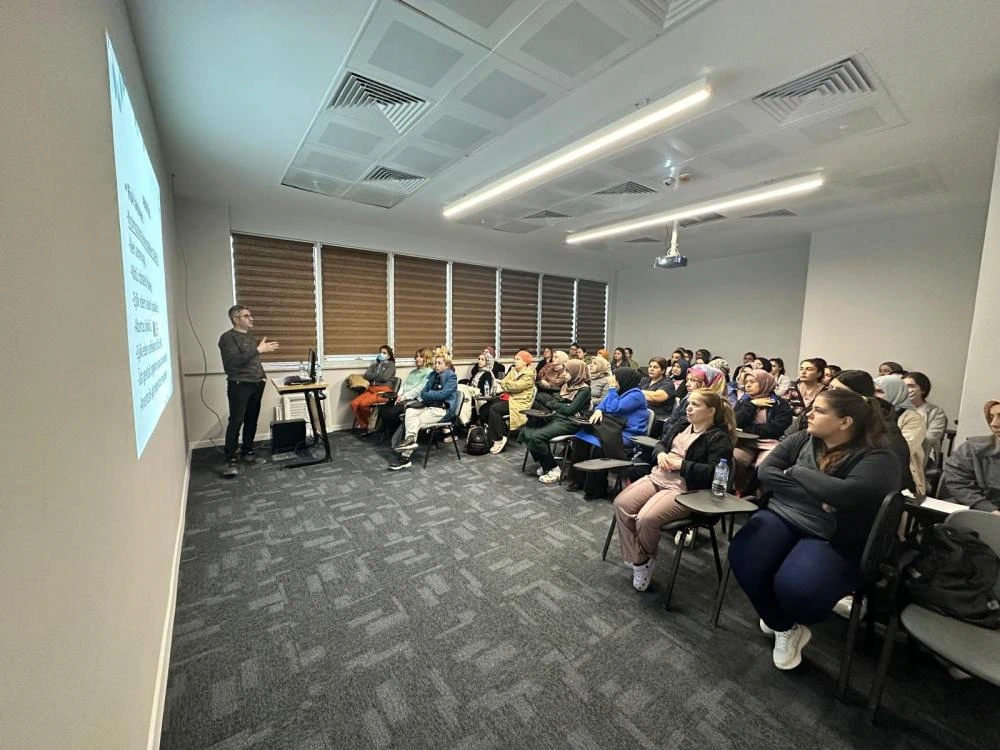 Adıyaman'da Ebe ve Hemşirelere Hizmet İçi Eğitim Verildi