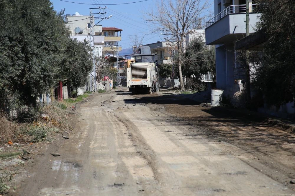 HBB, Dörtyol’da Yıllardır Beklenen Yol Çalışmalarını Başlattı