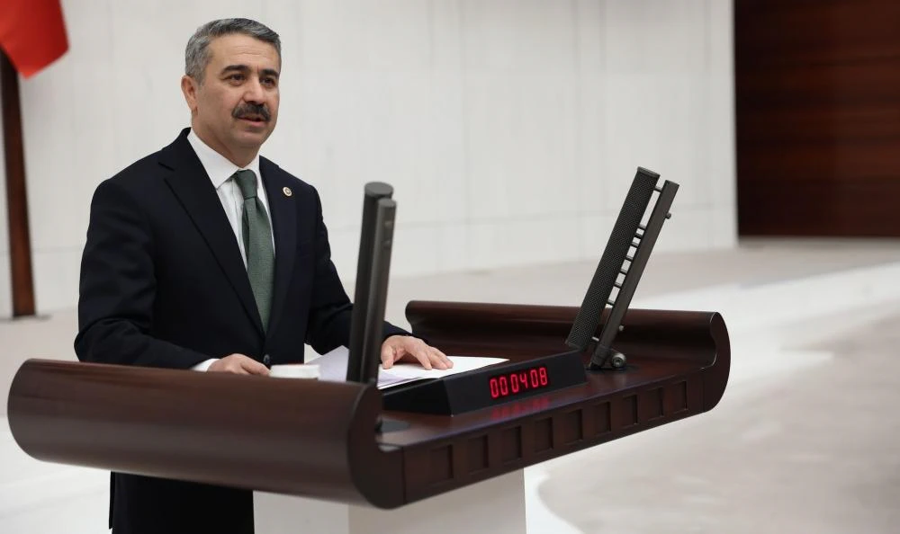 Mustafa Alkayış’tan Özgür Özel’e Sert Tepki: "Hayal Dünyasından Uyanın!"