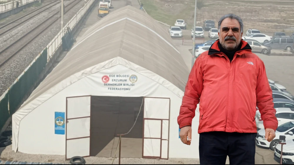 Ege Bölgesi Erzurum Dernekleri Federasyonu’ndan Çiğli’de Bin Kişilik İftar Çadırı