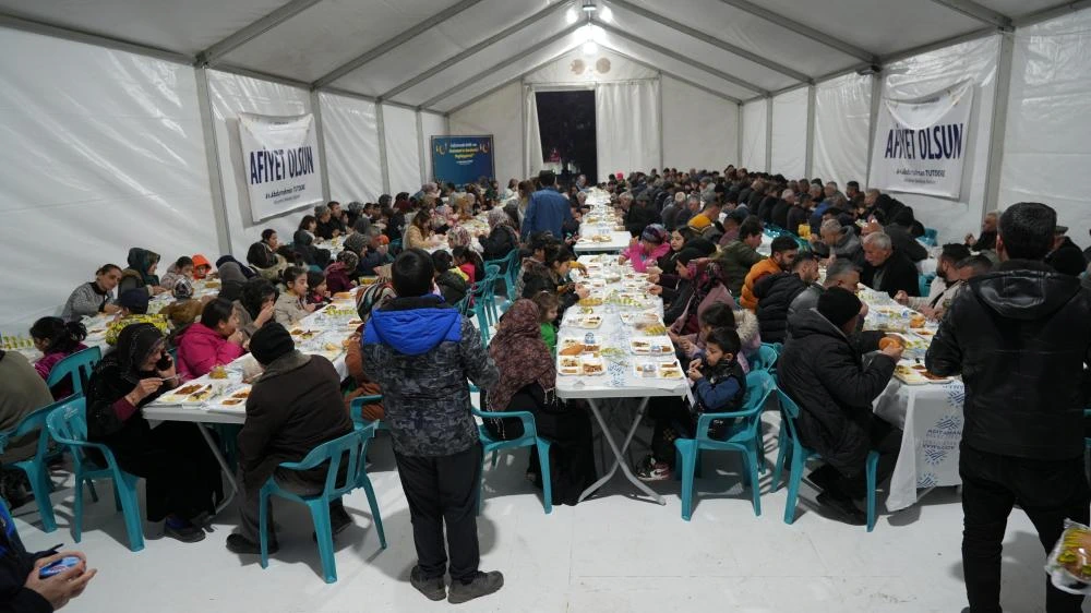 Adıyaman Belediyesi İftar Çadırı Ramazan’ın İlk Gününde Kapılarını Açtı