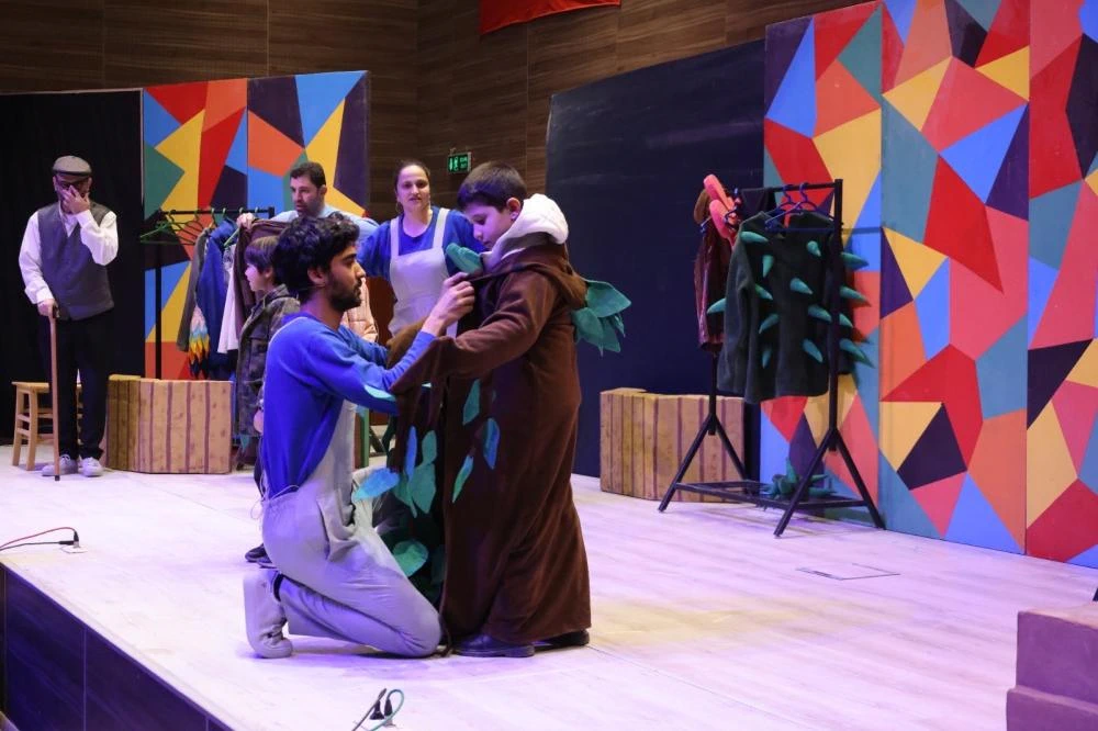 HBB Şehir Tiyatrosu, "Meddah Amca" Oyunu ile Çocukları Tiyatroya Buluşturuyor